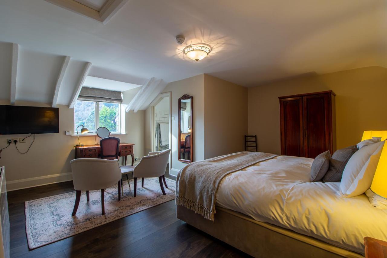 Parva Farmhouse Riverside Guesthouse 틴턴 외부 사진