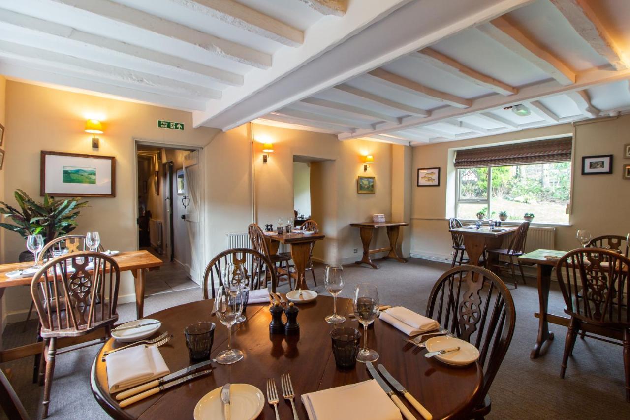 Parva Farmhouse Riverside Guesthouse 틴턴 외부 사진