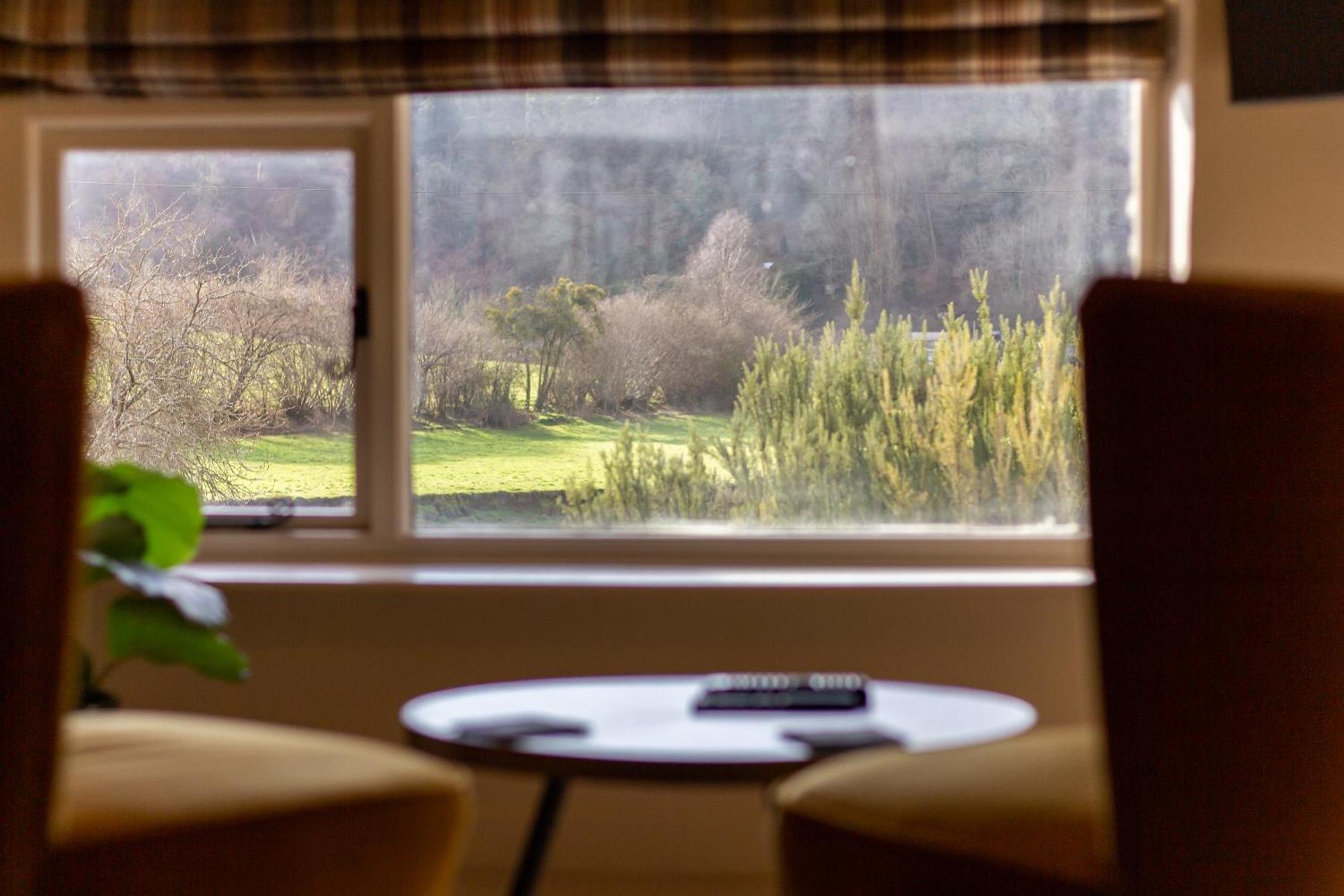 Parva Farmhouse Riverside Guesthouse 틴턴 객실 사진